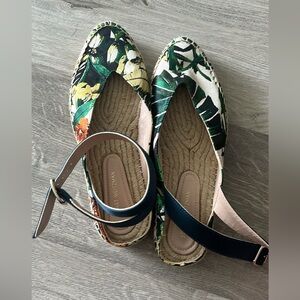 Stuart Weitzman Toga Espadrilles